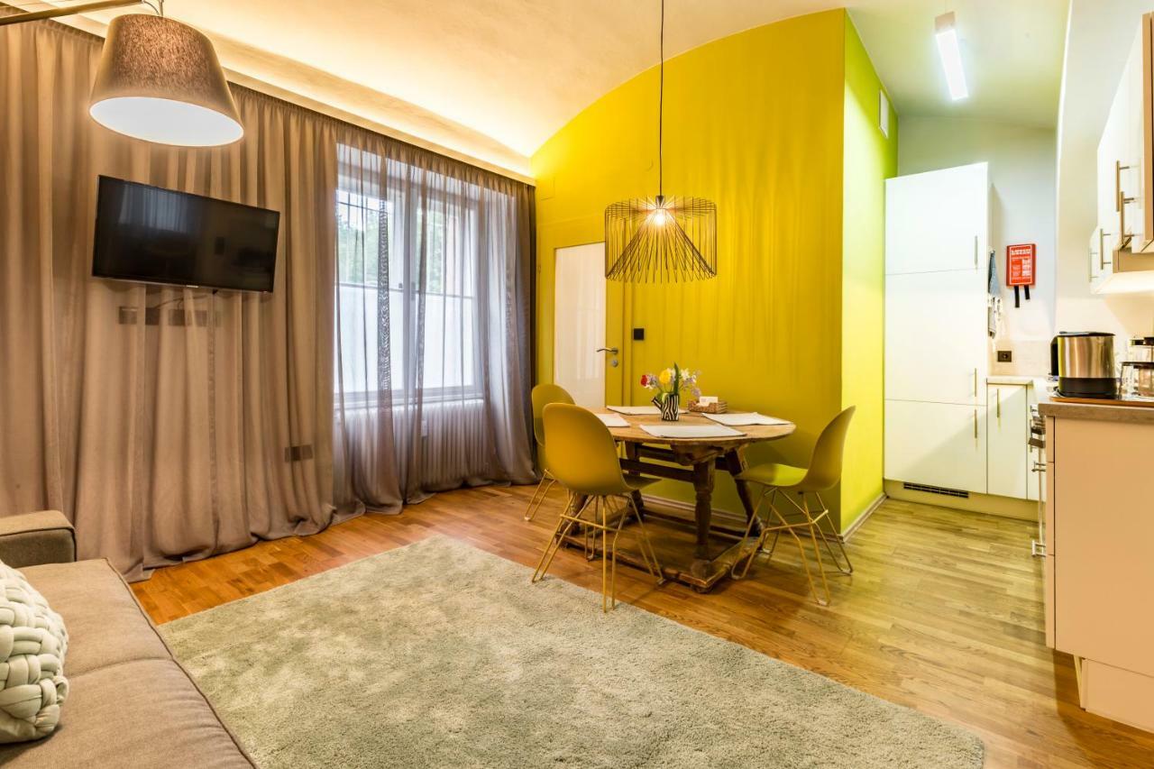 Yellow Flat By Grazrentals With Best Location & Free Parking エクステリア 写真